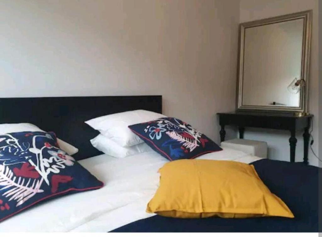 Beautiful Three Queen Beds Apartment In City Center , 100M2, Near Tram Luxemburg Kültér fotó